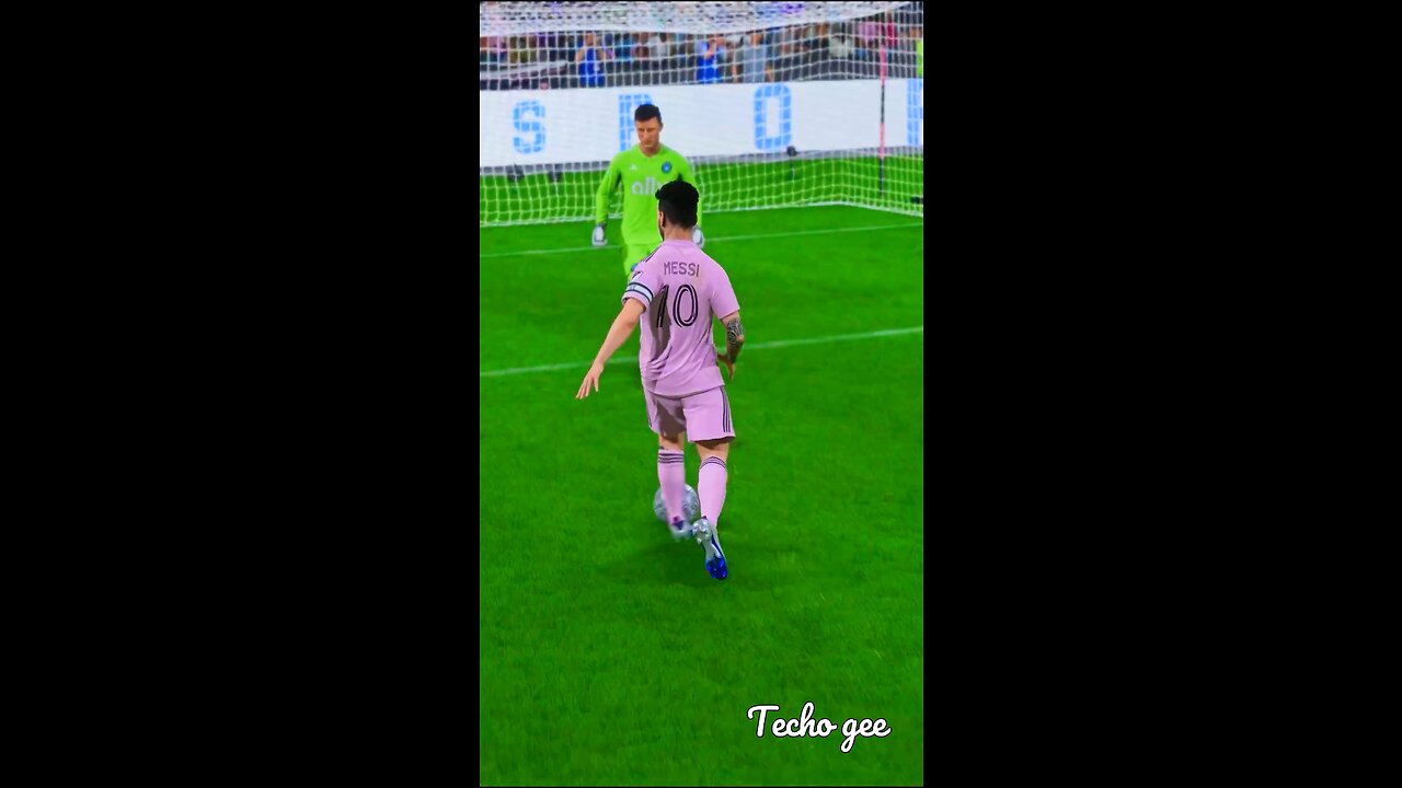 Messi try to powershot