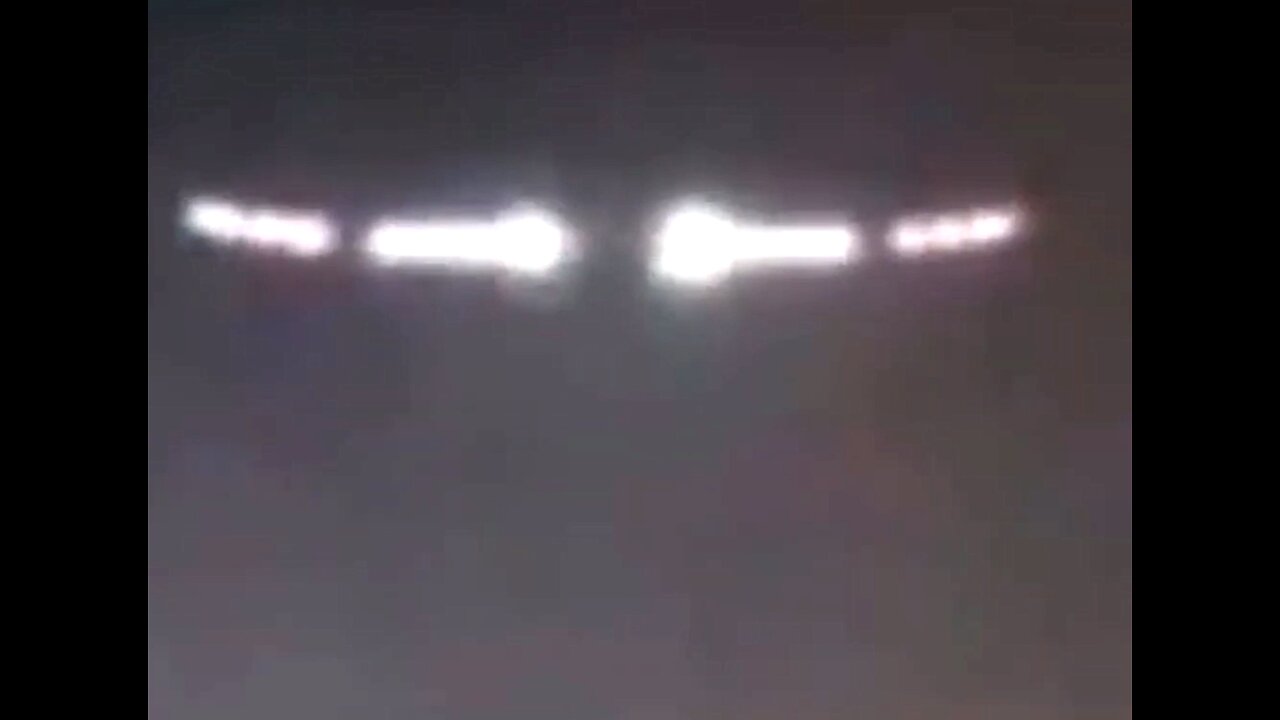 UFO on Video over UK Airport