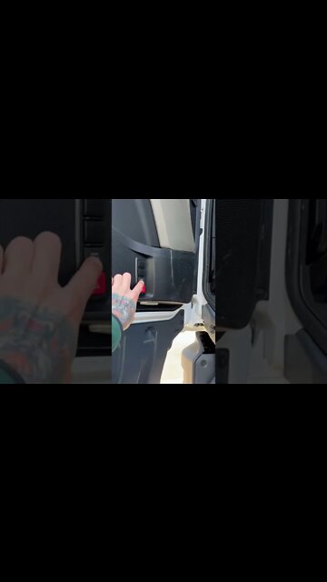 #shorts #2022 funny,prank,funjokes,dad jokes,funny memes,funny video,fun,laughing,funny animal,knock