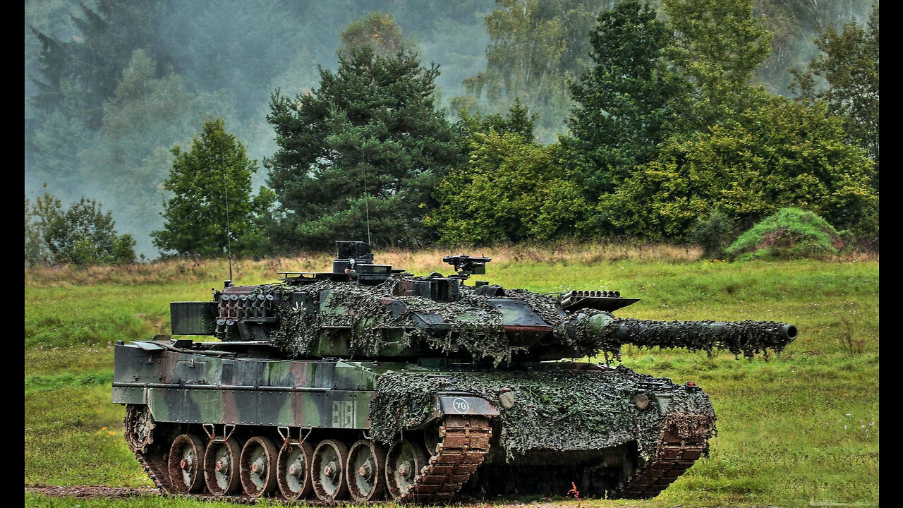 Un tanque Leopard 2A6 aleman de la OTAN/Ucrania siendo cazado en Zaporizhia