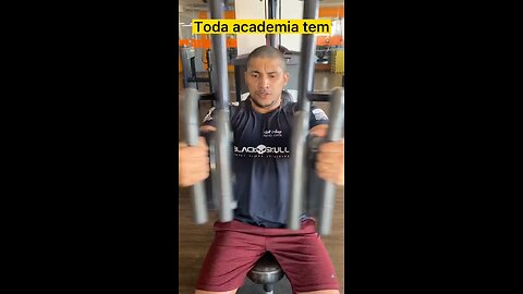 Toda academia tem 🤣