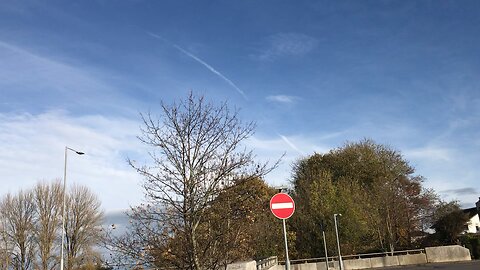 Strange plane trails on sky November 2022 Wales 🏴󠁧󠁢󠁷󠁬󠁳󠁿🇬🇧