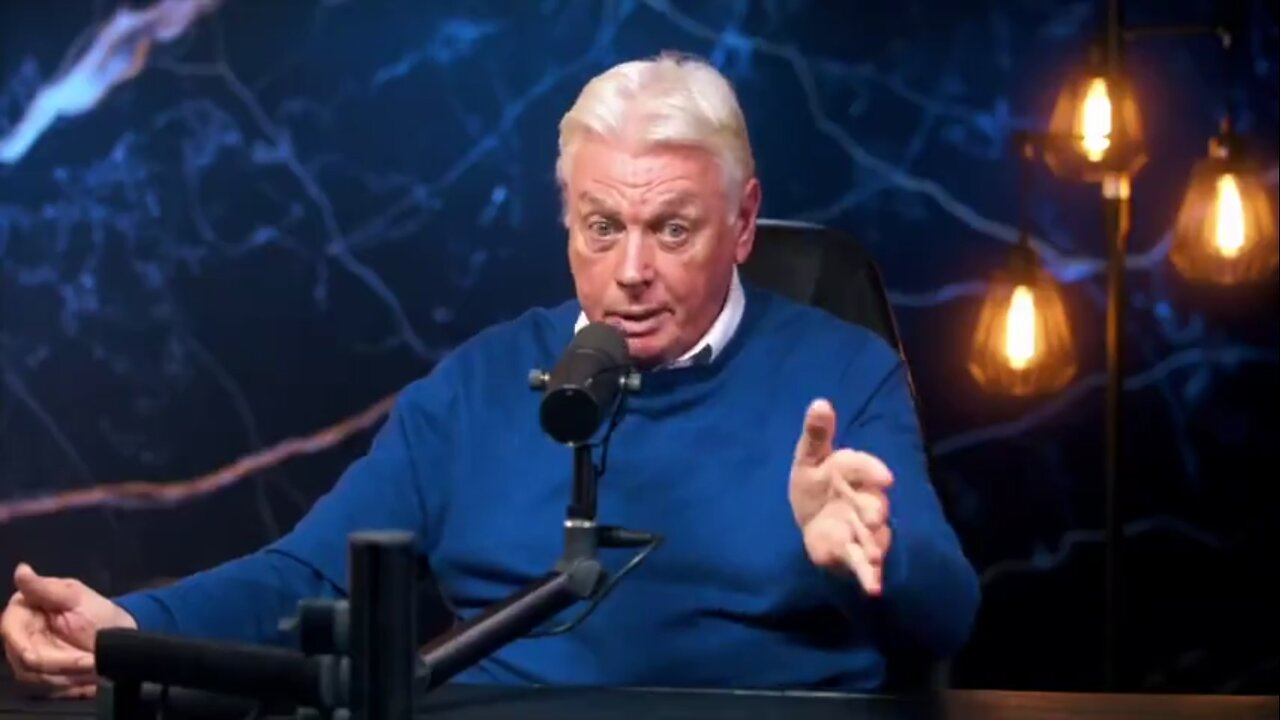 David Icke Talks About Aliens