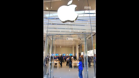 Apple Store @Westfield Stratford City Today; iphone 15; People queued since 5am 22 Sep 2023