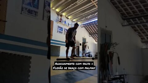 Agachamento com Salto (barra nas costas) + Flexão de Braço com Palmas