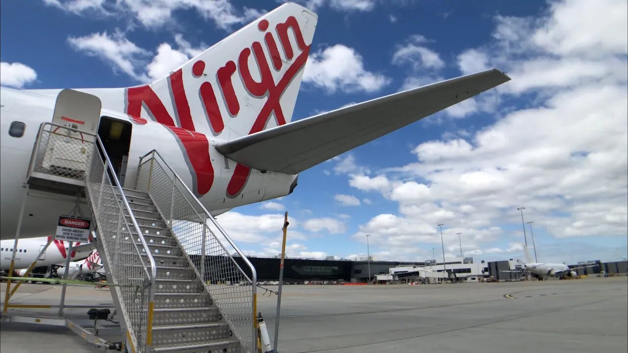 SUPER FRIENDLY STAFF on VIRGIN AUSTRALIA: VA229 Melbourne to Adelaide (B737 Economy class)