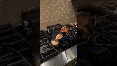 لمن يعشق فيروز و يدمن القهوة ☕