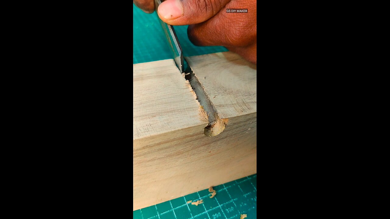 Diy Dowel Jig From Plane Blade