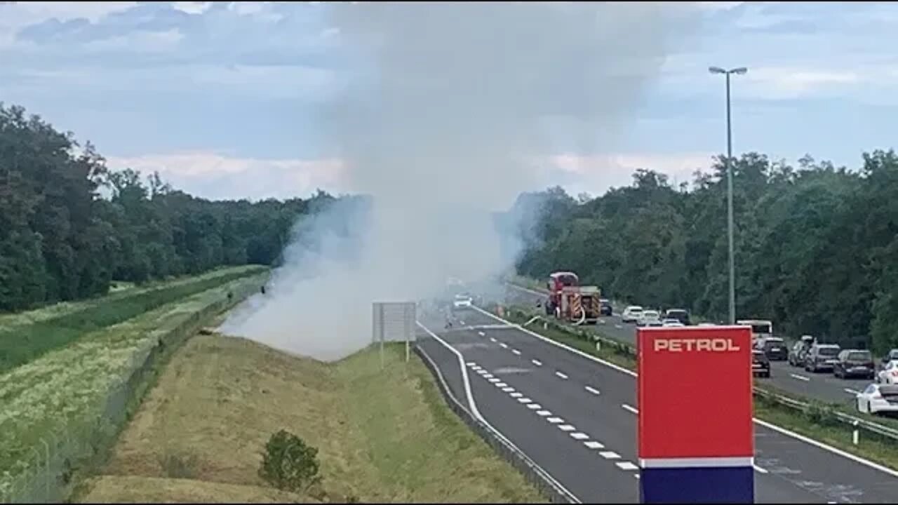 Požar na vozilu kod odmorišta Desinić