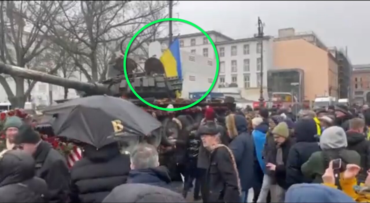 No place for the Ukrainian flag at the Berlin protest against the war today