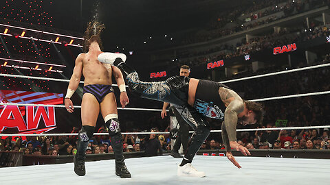 Damian Priest & Jey Uso Defeat Judgement Day in RAW Main Event! #shorts