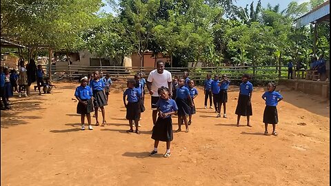 Ghanaian school kids dancing