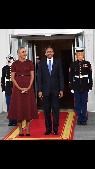 Barack Obama's homosexual history is about to come to Light! 👀 18+