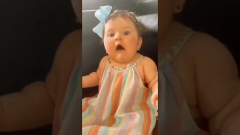 #Shorts #trendingshorts #babymischievous #Baby #lovelmoment #funnybaby #happybaby #shortsfunnyvideo