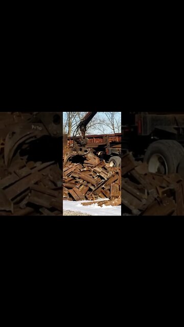 MOW grapple loading cut rail