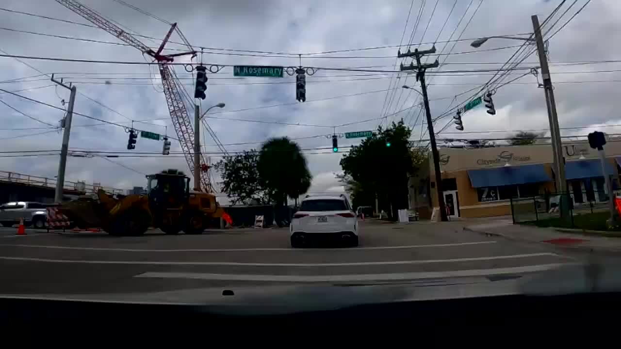 Accelerated video shows how detour takes drivers on loop