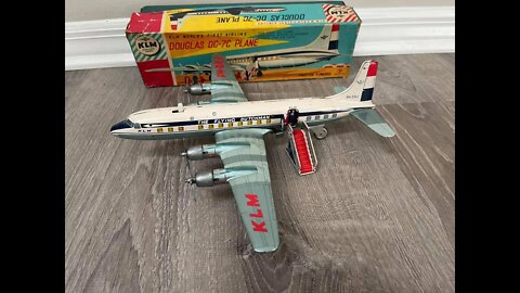 KLM Douglas DC-7c Plane claim they’re the worlds first airline 🧐