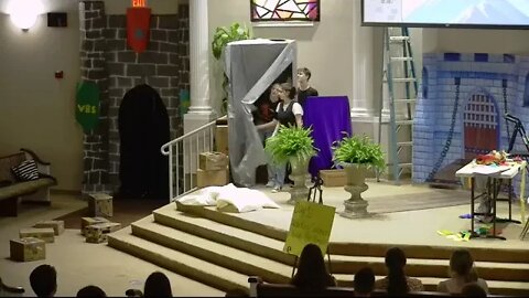 VBS Night 1 Skit Wise King Solomon Builds the Temple