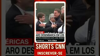 O presidente Jair Bolsonaro desembarcou na cidade de Los Angeles, que sedia a Cúpula das Américas