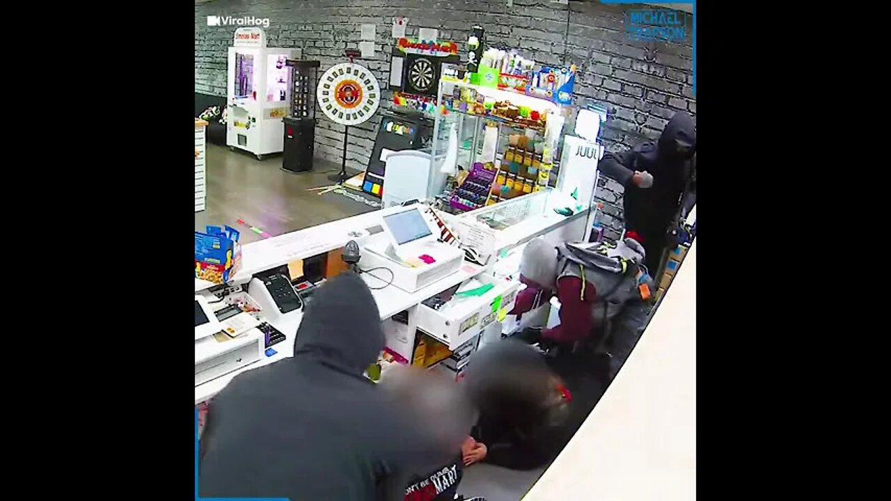 These robbers went to the wrong spot to steal something!!😮😬