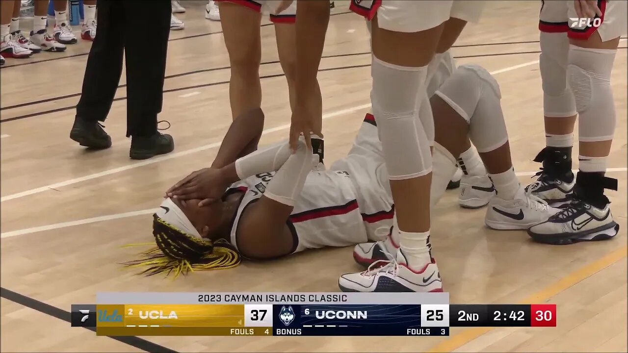 Aaliyah Edwards Knocked Down After Taking Shoulder, Refs Review | #6 UConn Huskies vs #2 UCLA Bruins