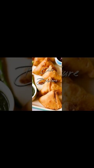 Street food is loved by everyone. What's yours? #streetfood #streetfoodindia #foodlovers #tasty