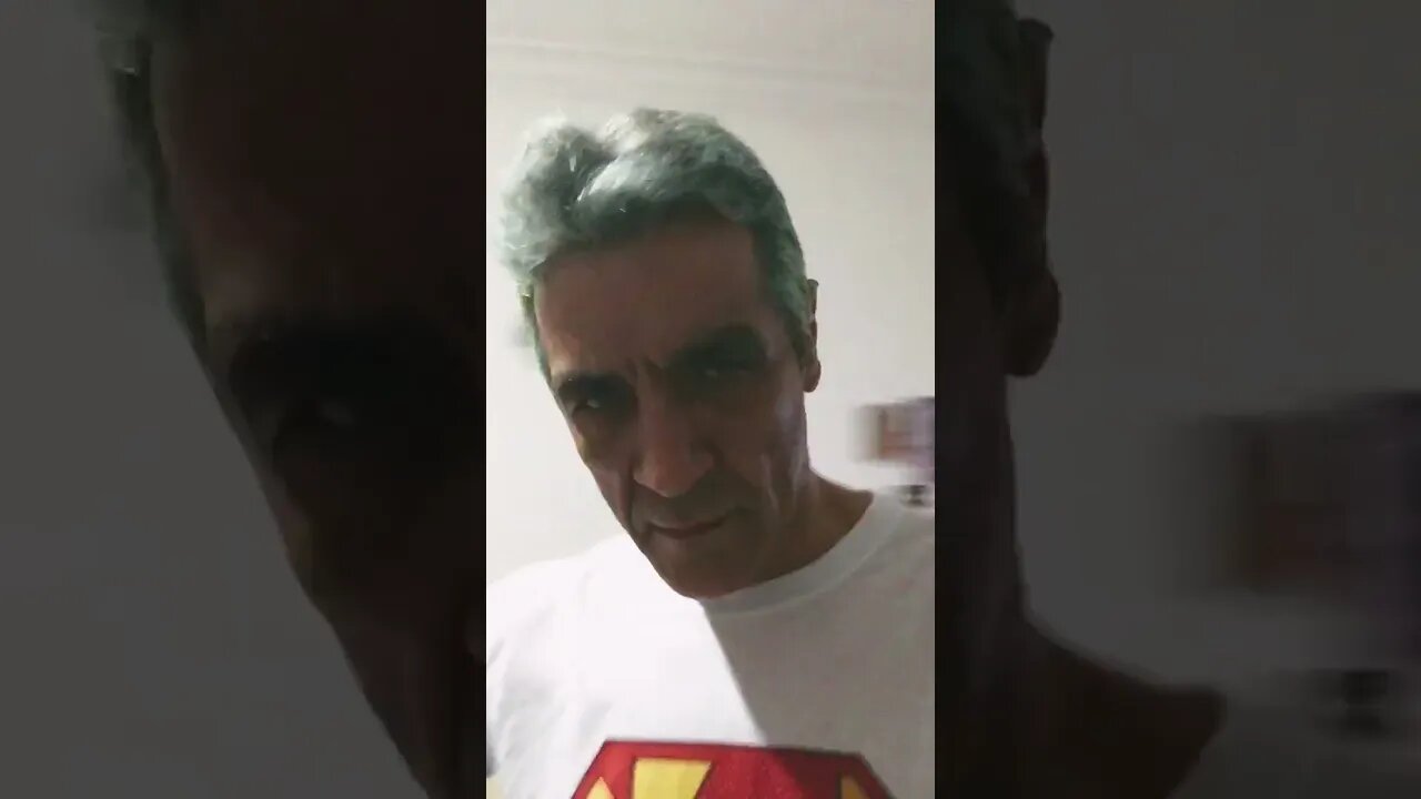 Vídeo ridículo só pra ganhar din das views