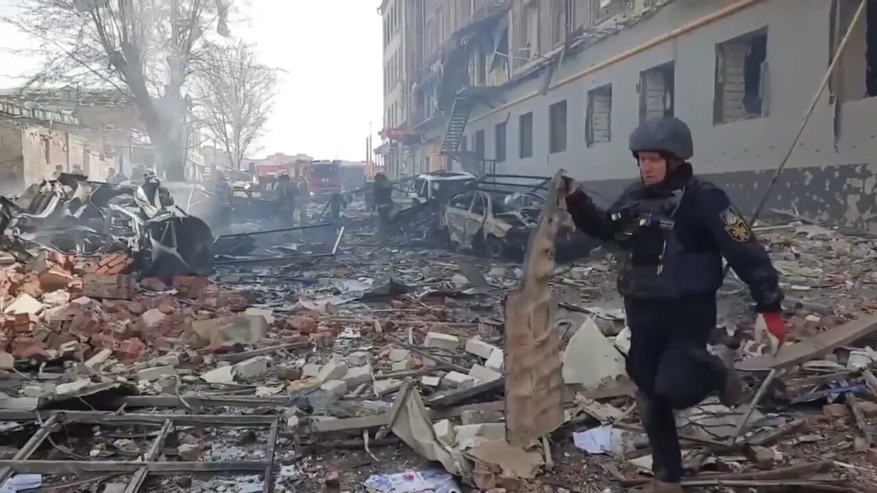 The consequences of today's shelling in Kharkov!