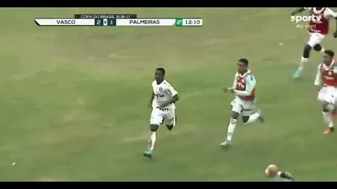 Endrick puxa o contra ataque e faz o gol, diminuindo o placar para o Verdão !!