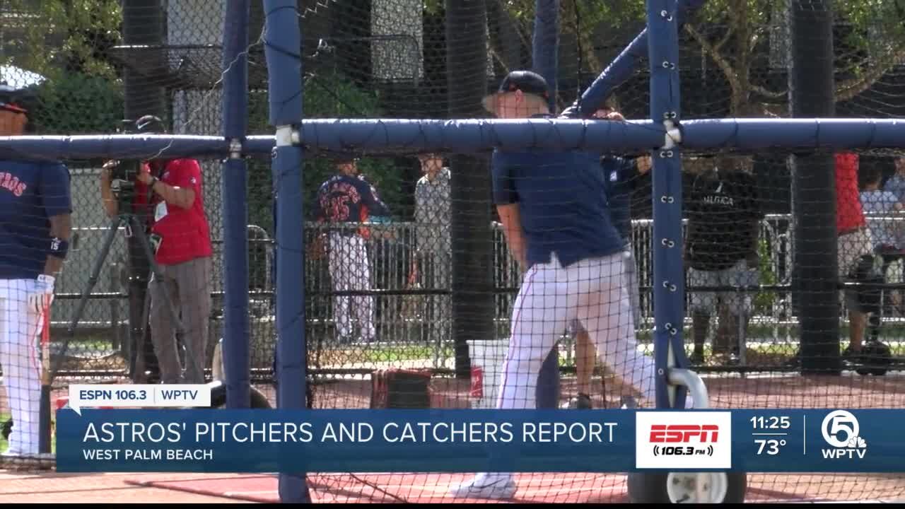 Astros pitchers, catchers report for spring training