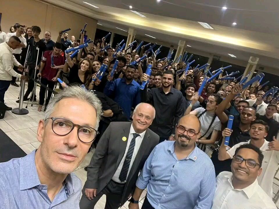 Administração Romeu Zema:124 alunos do Trilhas de Futuro se formaram