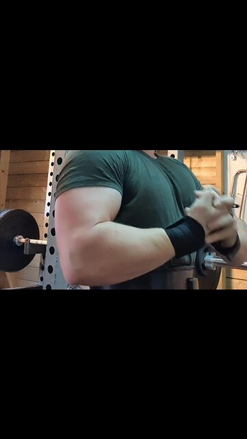 Macho Dork does 5x2 92.5 Kgs Paused Bench Back-Off Sets. Last Set.