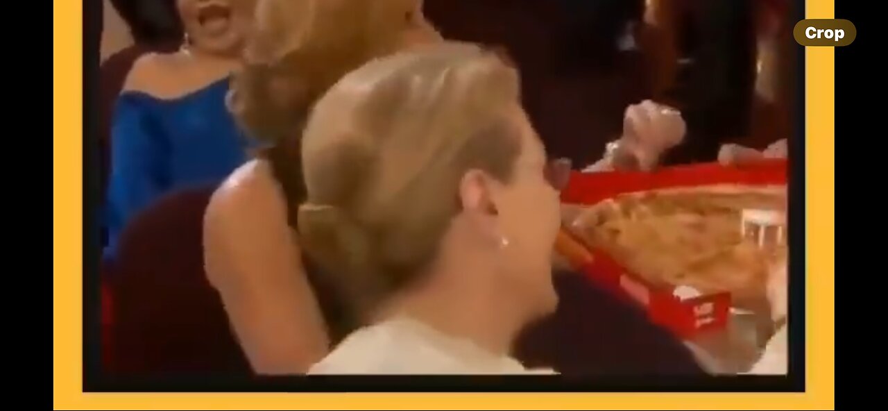 Ellen Degenerate Flaunting Pedophile Pizza Code At Oscar’s