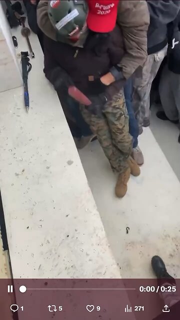 January 6th - REAL Trump supporters keeping ANTIFA from harming Capitol