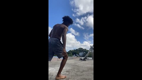 Backflip 360 on the roof (Floaterz)