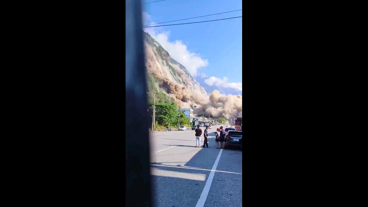 More footage coming out from the 7.5 earthquake in Taiwan.