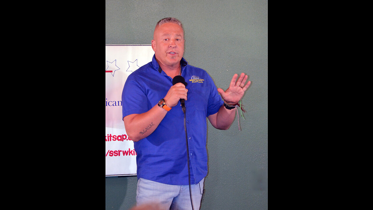 Coach Joe Kennedy visits the Silverdale Seabeck Republican Women