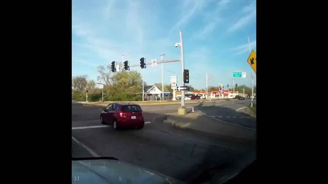 Blown Yield #shorts #dashcams #baddrivers