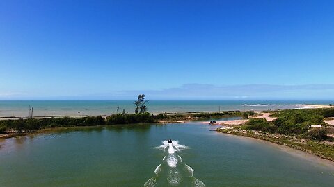 LAGO AZUL AO LADO DA PRAIA DO ALÉM NO UBU EM ANCHIETA DO ES, 2019.