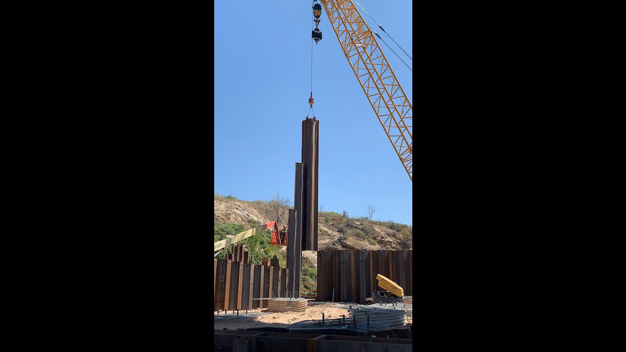 Sheet pile V.R.Bridge pier 2.