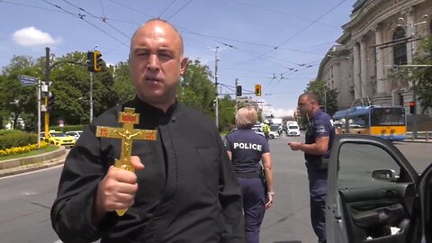 Bulgaria: An Orthodox priest has anathematised Zelensky's motorcade on secret visit to Sofia