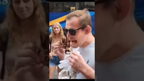 No F's Given: Dude Eats Meat In Front Of Animal Rights Protesters!