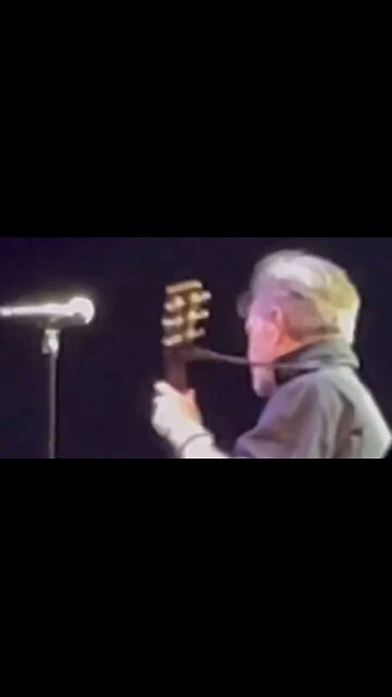 He 'Cherry Bomb'-ed: John Mellencamp Storms Off Stage When Fans Object To His Lecturing