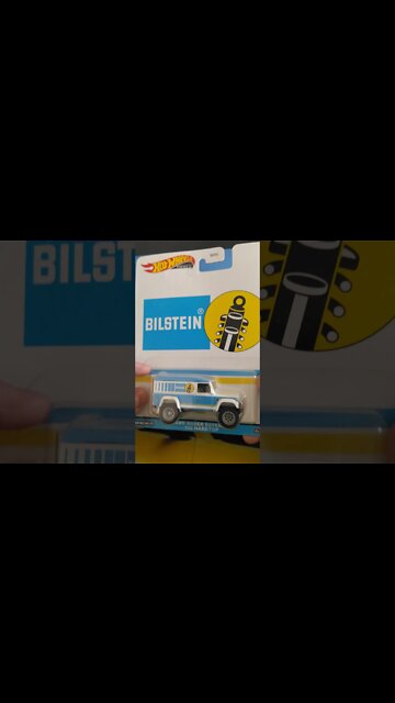 Hot Wheels Land Rover Defender 110 hardtop Premium Animal #shorts