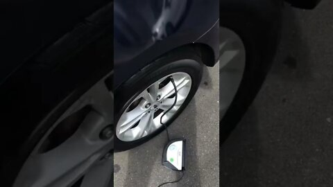 Pneu furado na estrada!