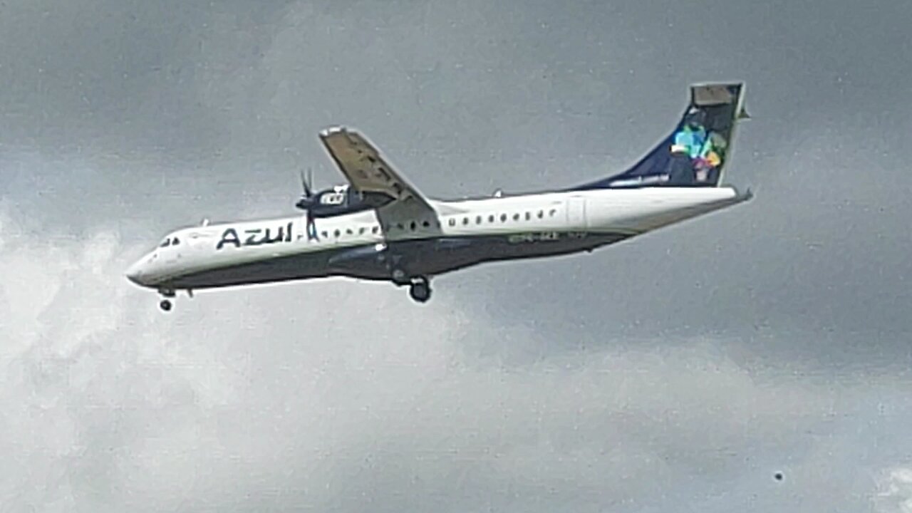 ATR72-600 PR-AKN vindo de Porto Trombetas para Manaus