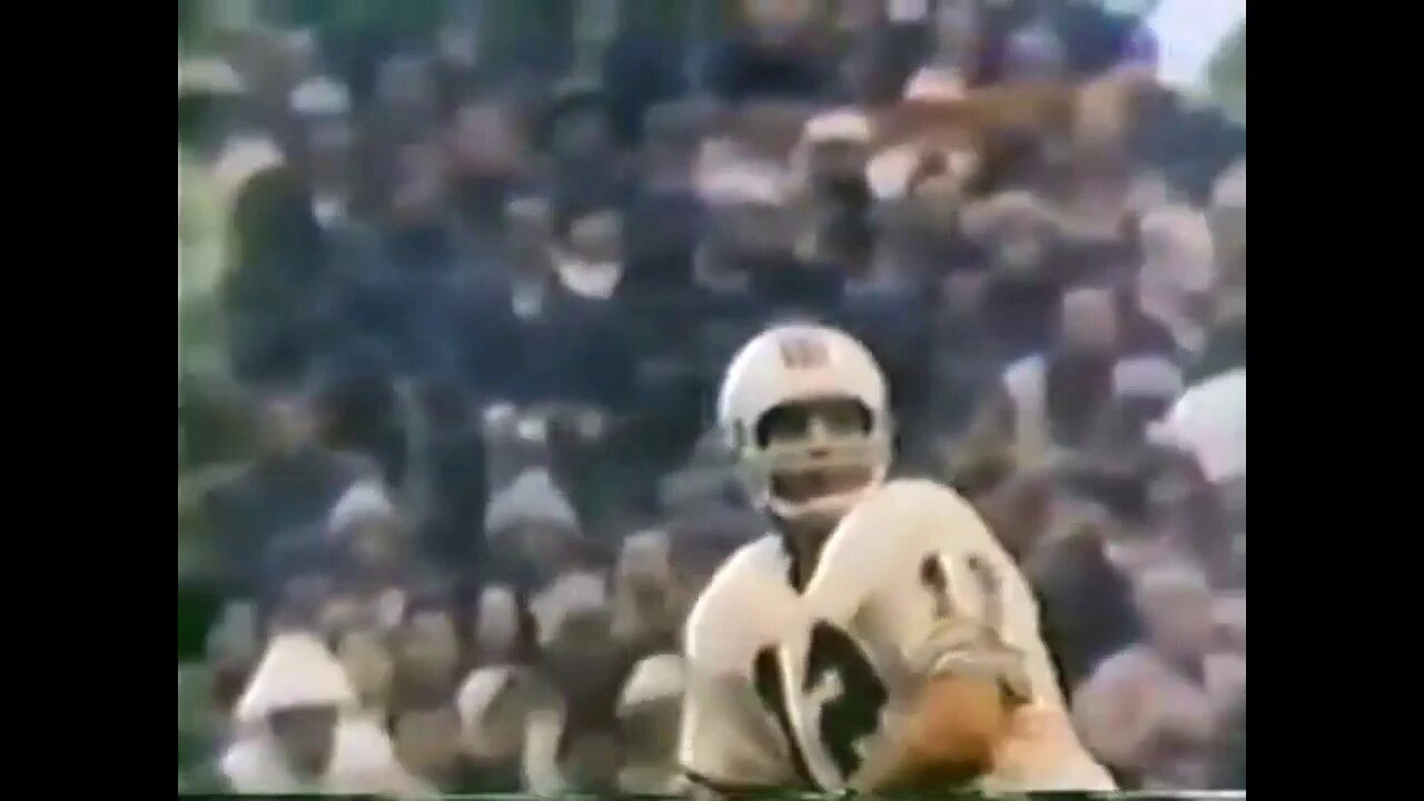 MNF Recaps Sea of Hands Game