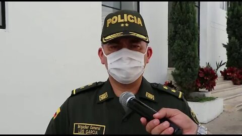 Habla general de la policía por la muerte de un hombre en vía publica