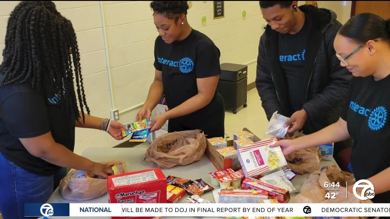 Student-led club at a Dearborn Heights high school provides food for students in need