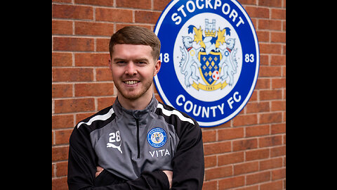 New Stockport County signing Jacob Davenport